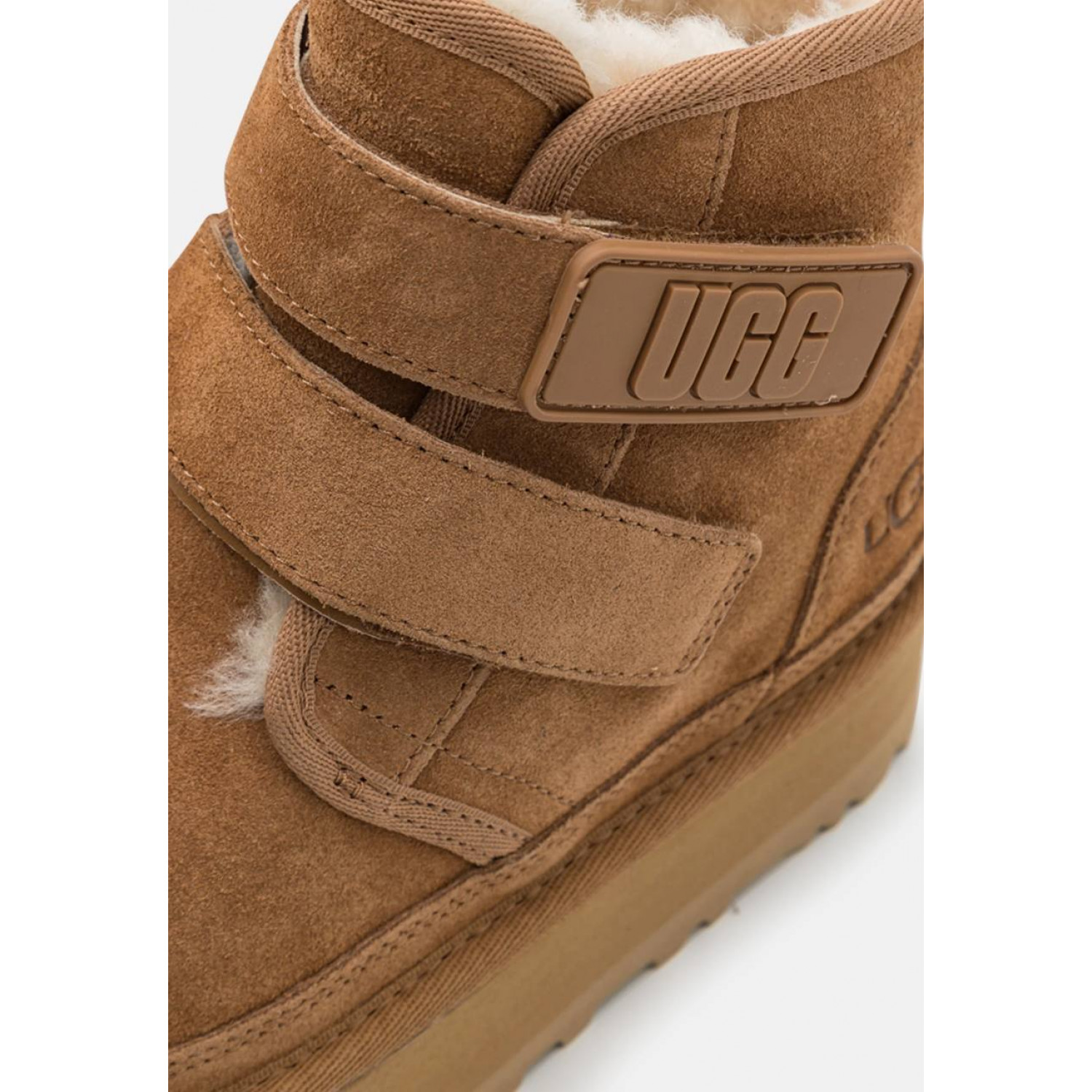 UGG Neumel Platform Buckle Chestnut