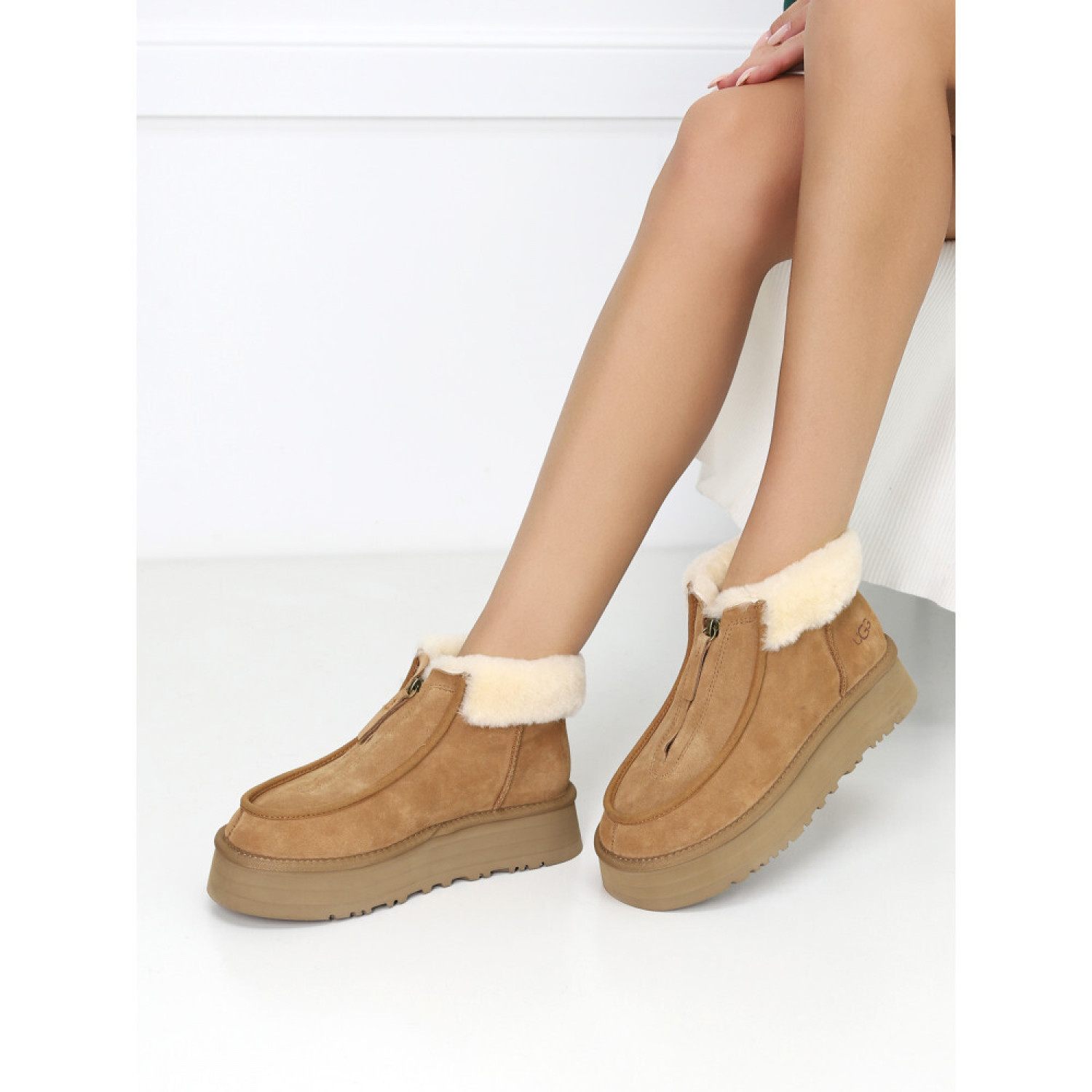 UGG Funkette Platform Boots Black