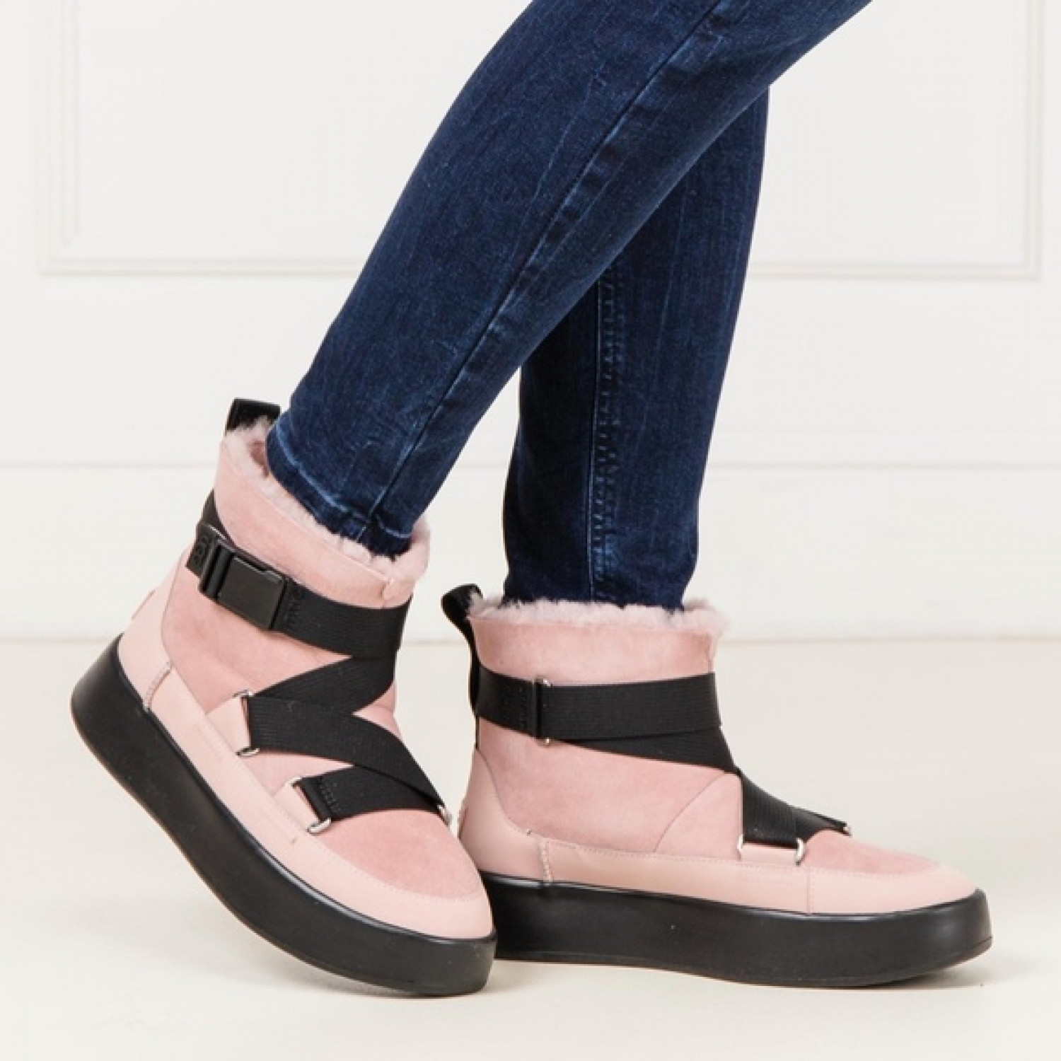 UGG Boom Buckle Boot Pink