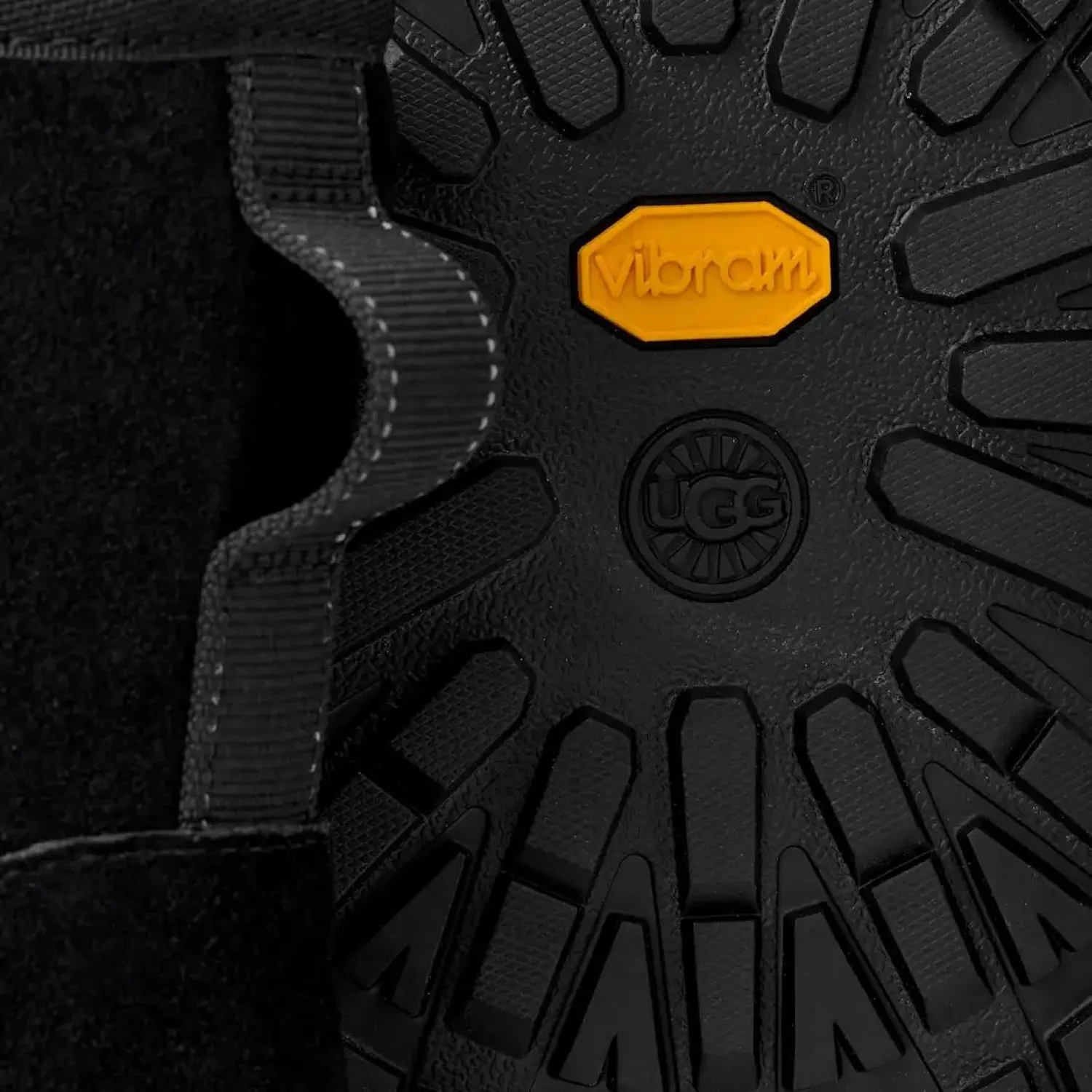 UGG Herren Classic Mini GTX Boot Black