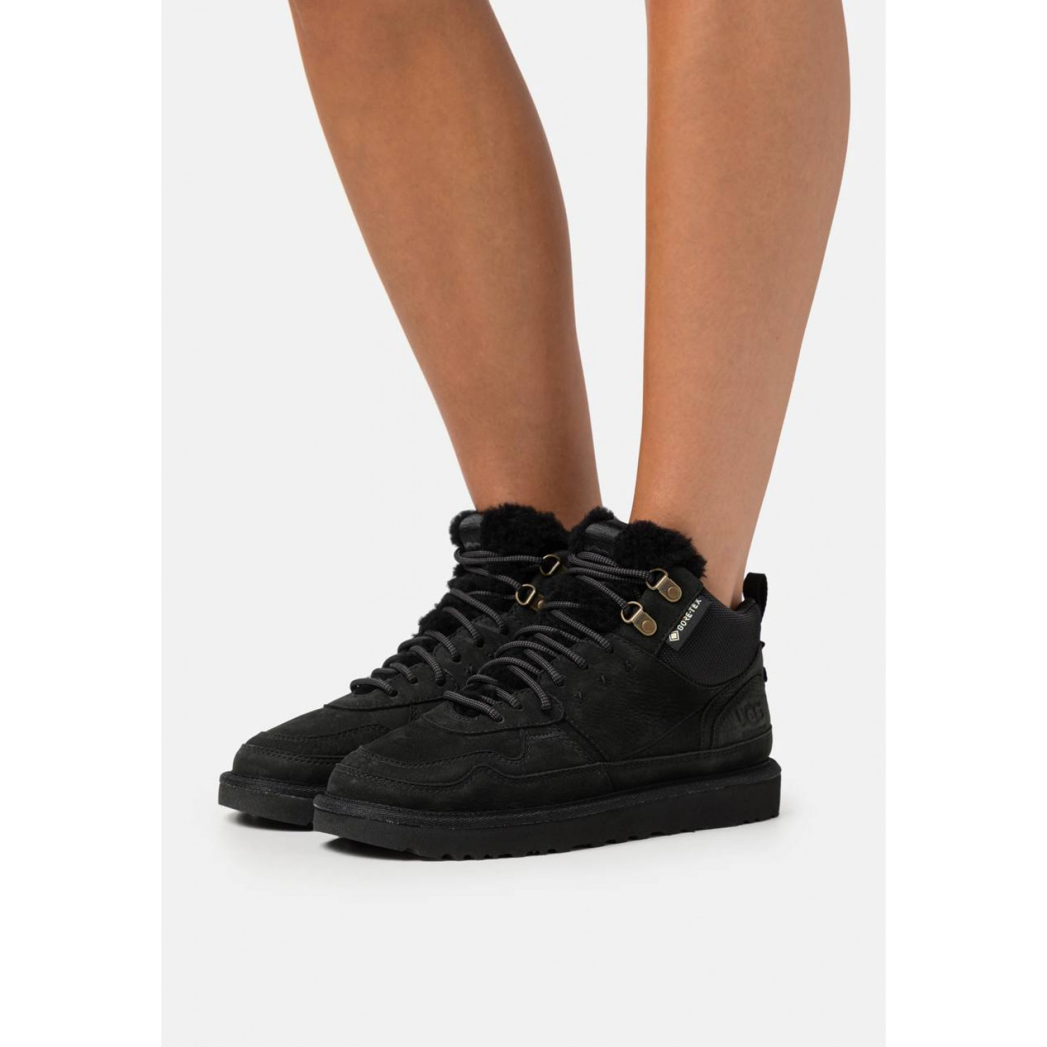 UGG Highland Hi GoreTex Chestnut