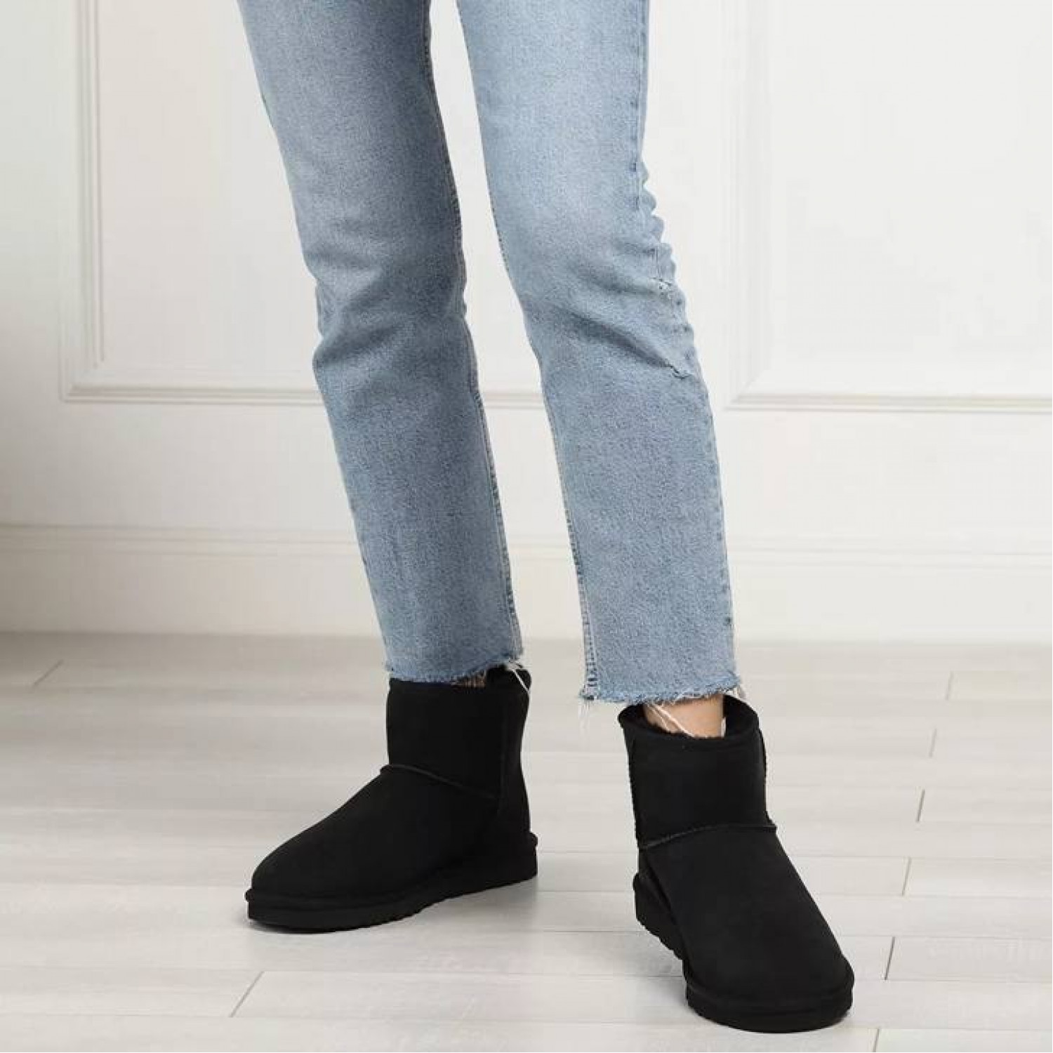 UGG Classic Mini II Black