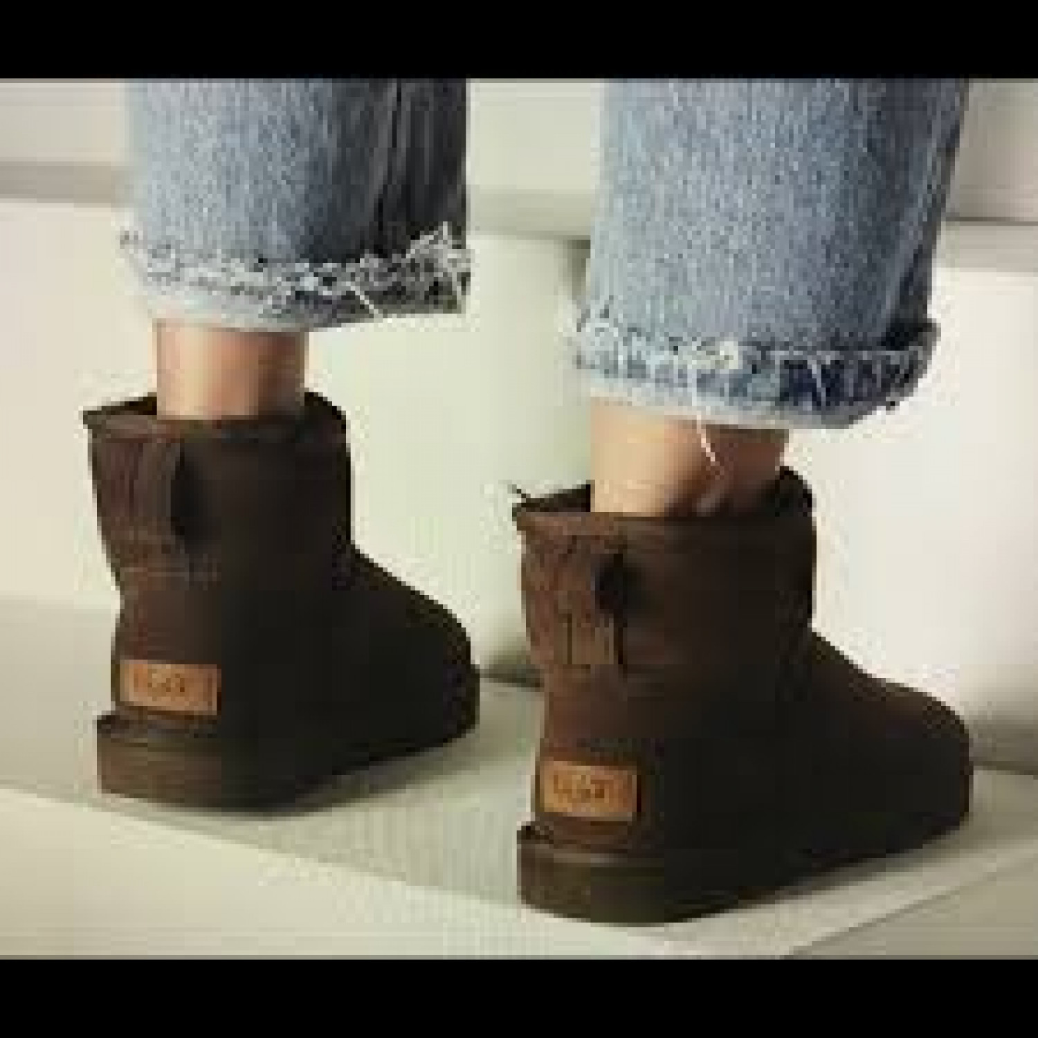 UGG Classic Mini II Chocolate