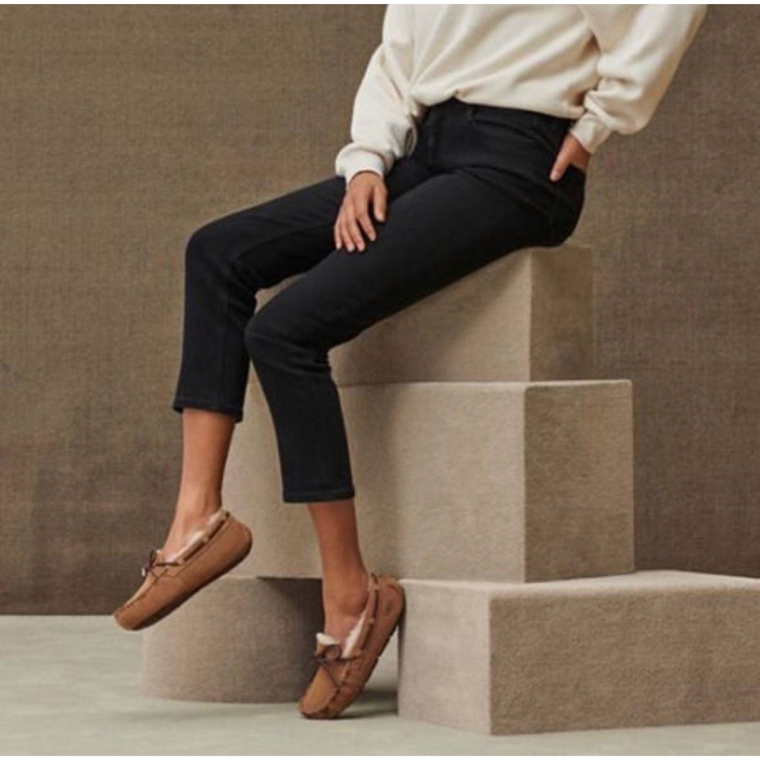 UGG Dakota Chestnut