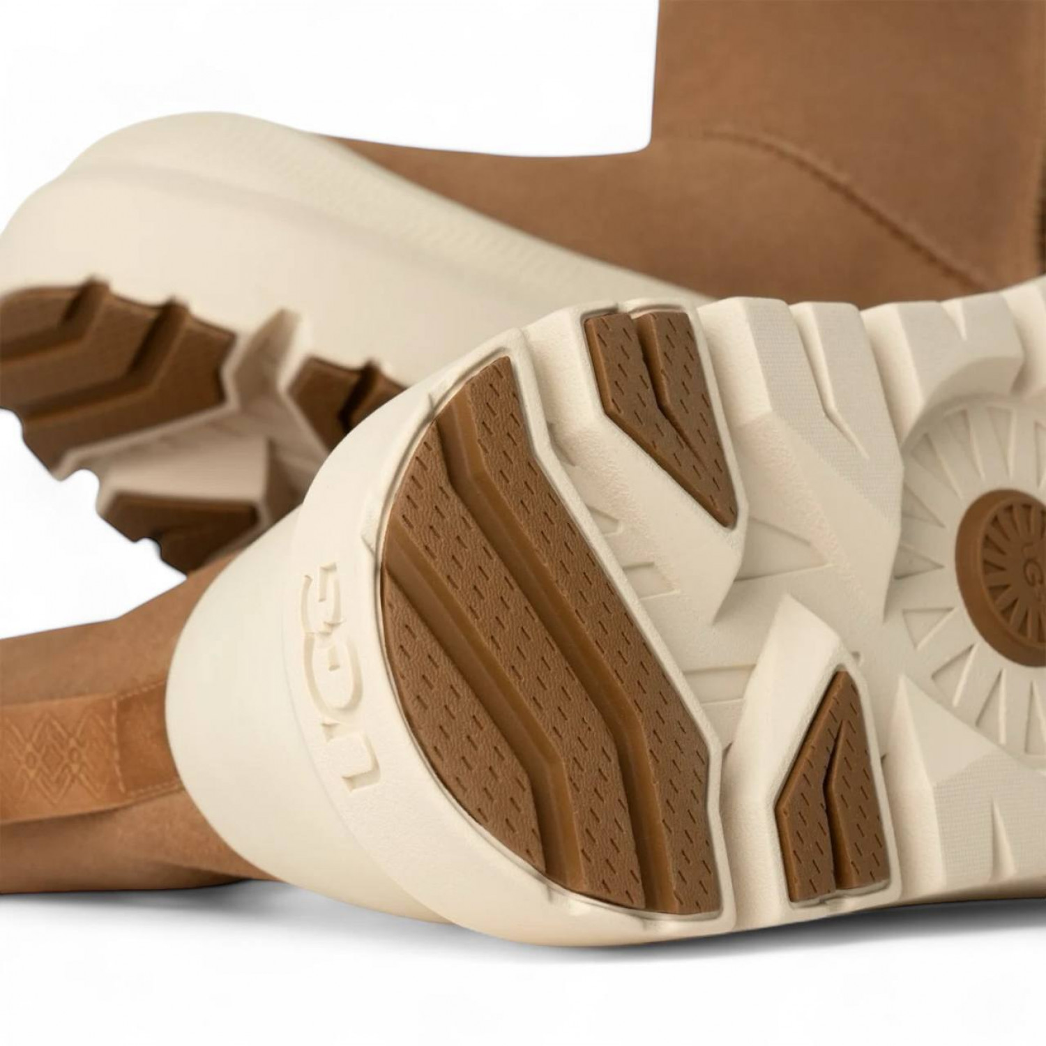 UGG Classic Weather Hybrid Chestnut