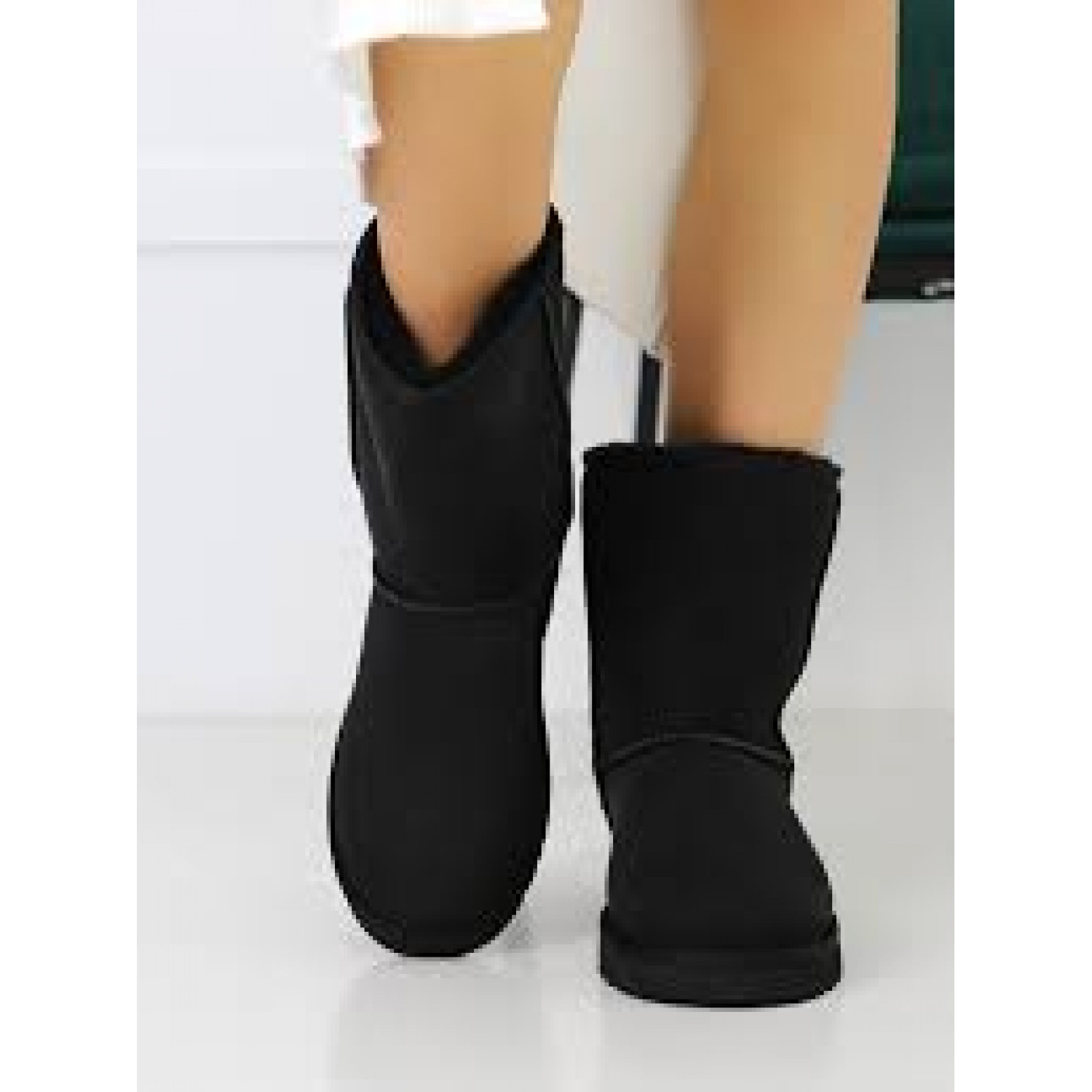 UGG Classic Short II Black