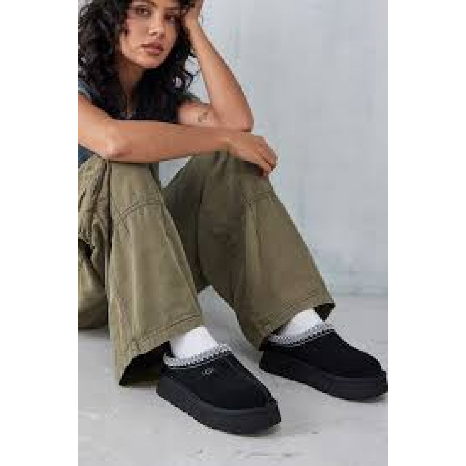UGG Tazz Platform Black