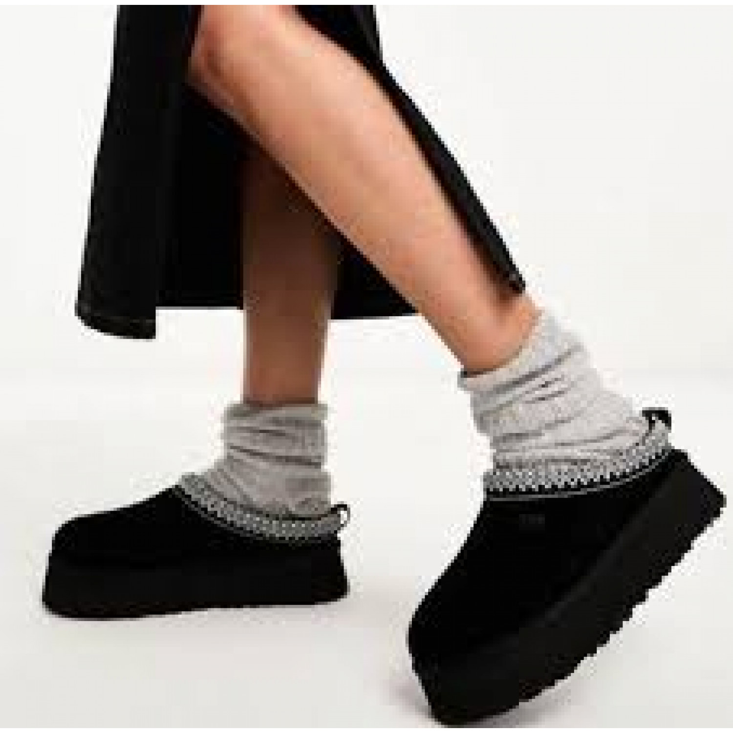 UGG Tazz Platform Black