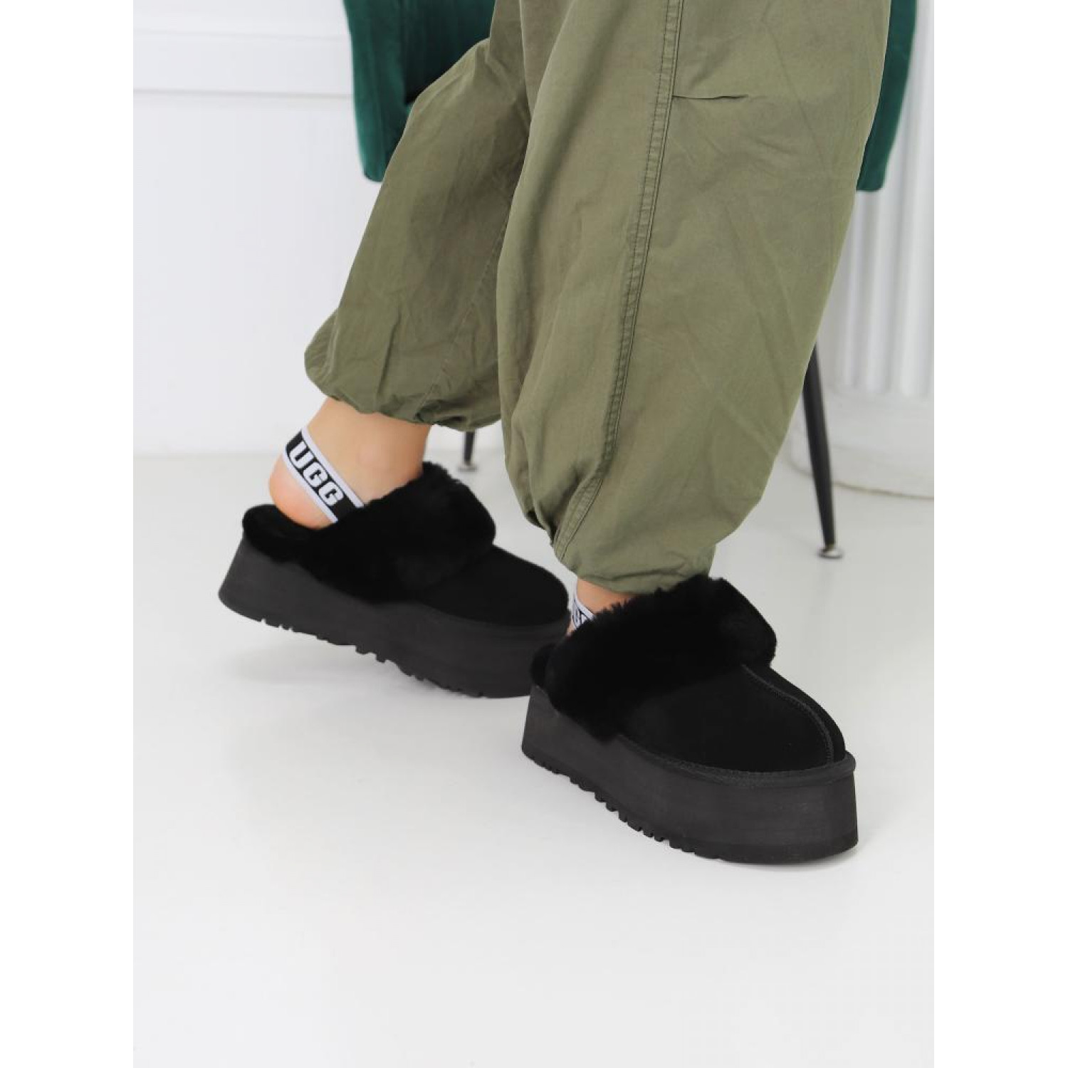 UGG Funkette Suede Platform Black