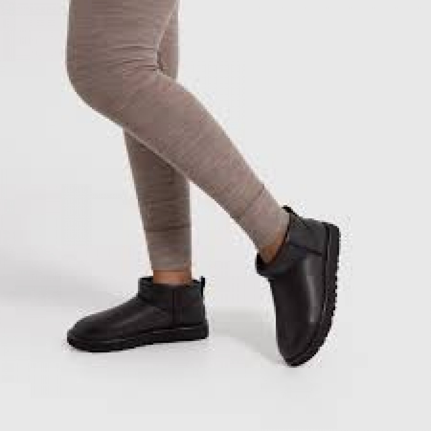 UGG Classic Ultra Mini Chocolate